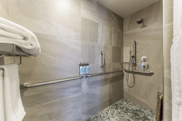Suite, King Bed, Ocean View, Sofa, Sea Floor, Accessible، Shade Hotel Redondo Beach 3/3