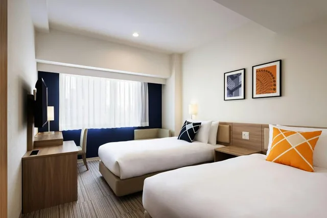 غرفة بسريرين منفصلين، Four Points Flex by Sheraton Shin Osaka 3/4