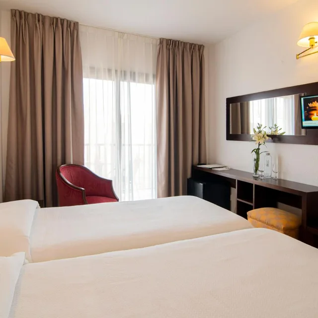 غرفة بسرير مزدوج، Hotel Amoros 4/10