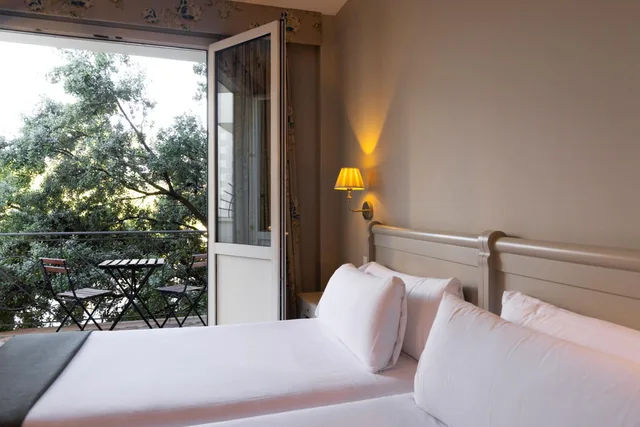 غرفة بسرير مزدوج بشرفة، HOTEL PAX TORRELODONES 2/4