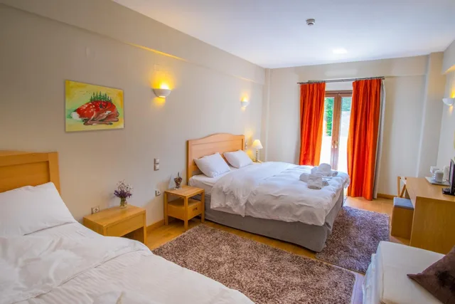 غرفة ثلاثية بإطلالة على الجبل، Anavasi Mountain Resort 7/10
