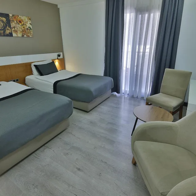 غرفة بسرير مزدوج بشرفة، Buca Residence Hotel 9/10