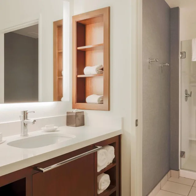 استوديو بسرير كينج مع أريكة بحوض استحمام لذوي الإعاقة، Residence Inn By Marriott San Jose Airport 2/2