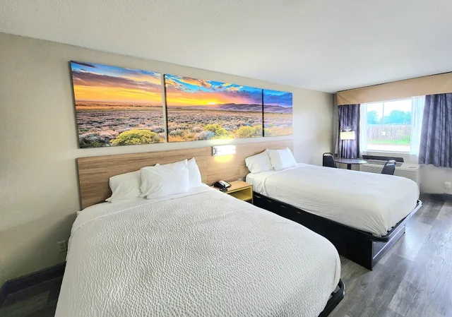 غرفة قياسية بسريرين كوين للمدخنين، Days Inn by Wyndham San Antonio Southeast/Frost Bank Center 1/8