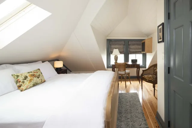 غرفة مريحة بسرير كينج، Life House, Nantucket 2/6