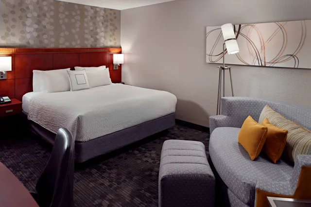 غرفة بسرير كينج لذوي الإعاقة، Sonesta Select Atlanta Cumberland Galleria 2/4