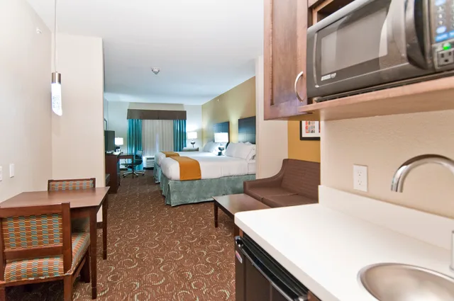 جناح بسريرين، Holiday Inn Express Suites San Antonio Se By At T Center 6/6