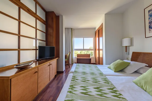 Classic, Suite, Balcony or Terrace، Estival Park Silmar 2/3