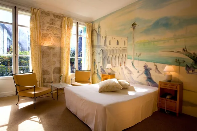 Privilege, Twin Beds, Garden Side, Balcony or Jetted Tub, Hotel Windsor 2/4