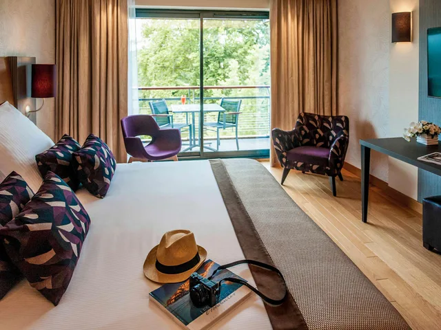 غرفة قياسية بسرير مزدوج بإطلالة على المدينة لذوي الإعاقة، Parc Beaumont Hotel & Spa Pau - MGallery Collection 2/2