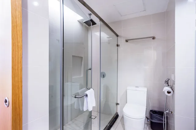 Superior, King Bed, Crystal Crown Hotel Petaling Jaya 5/5