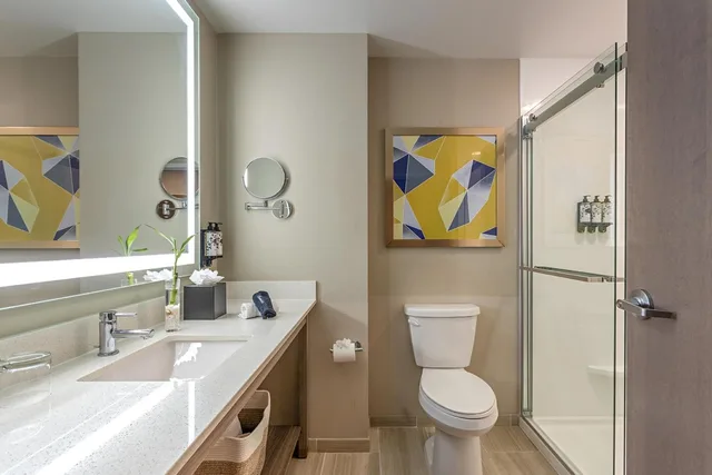 جناح بسرير كينج مع أريكة، Pestana Orlando Suites Lake Buena Vista 8/9