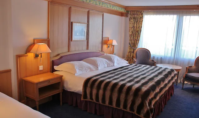 غرفة بريميوم ثلاثية بسرير كوين وسرير فردي، Hotel Carlina Courchevel 5/10