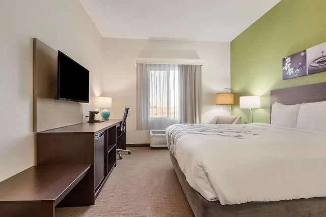 غرفة بسرير كينج لذوي الإعاقة، Sleep Inn Boardman 1/5
