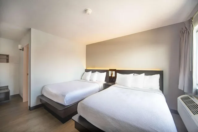 غرفة رباعية بسرير مزدوج، Motel6 Del Rio, TX 3/10