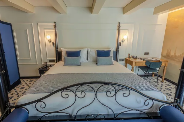 غرفة ديلوكس بسرير كينج، The Vincent Boutique Hotel, BW Premier Collection 6/10