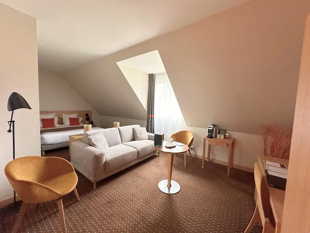 Prestige, Junior Suite, Twin Beds, Garden and Sofa View، Le Richebourg Hotel Restaurant Spa 1/7