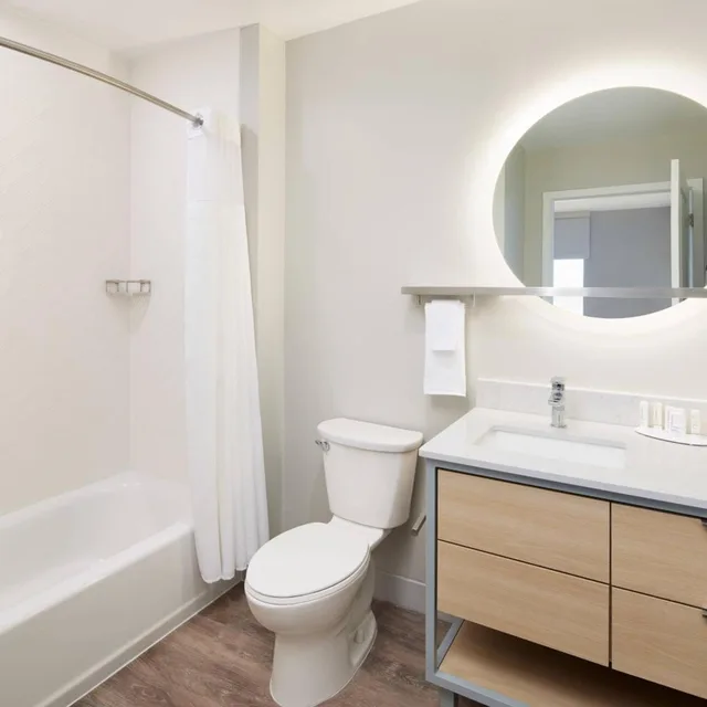 استوديو بسرير كوين، TownePlace Suites by Marriott Plant City 5/7