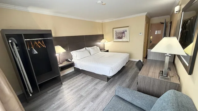 غرفة قياسية بسرير كينج، Quality Inn Saint-Jean-sur-Richelieu 6/10