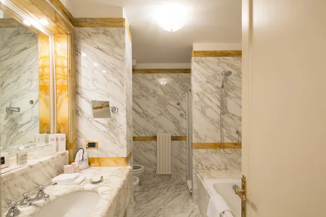 غرفة بسرير مزدوج بإطلالة على البحر، Imperiale Palace Hotel 8/8