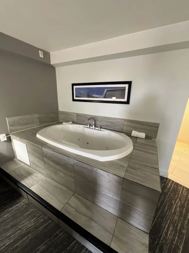جناح بسرير كينج بشرفة، Best Western Denver East 8/8