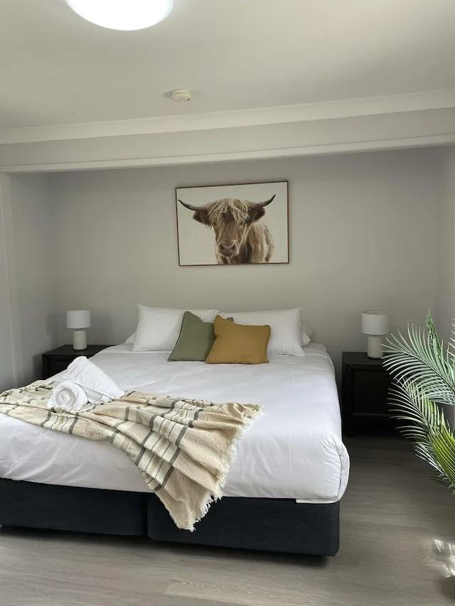 Studio, Cabin, King Bed، Sydney Getaway Holiday Park 2/3