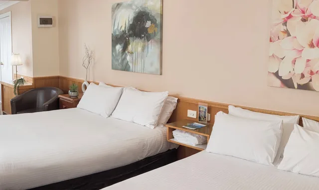 غرفة سوبيريور بسريرين كوين، Blue Mountains Heritage Motel 2/4
