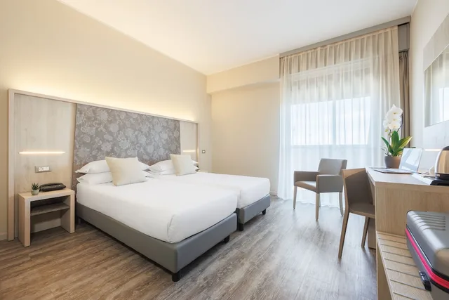 غرفة قياسية بسريرين منفصلين، JR Hotels Gate 7 Bologna 2/8