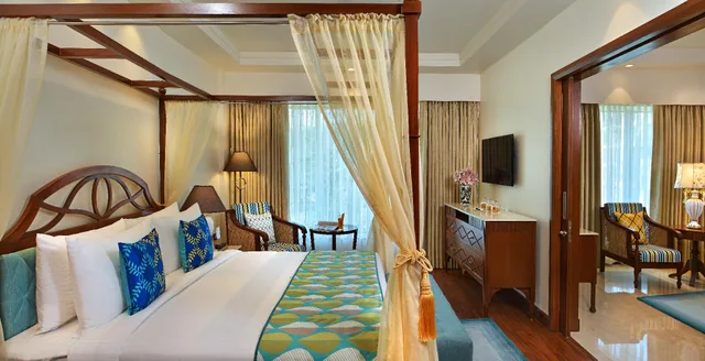 Suite, Queen Bed, Fortune Miramar 1/1