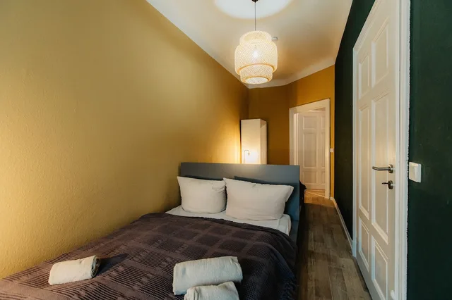 Grand, 4 Rooms, Apartment, 3 Queen Beds, Sofa, Kitchen، Stadthaus By Hentschels Apartments 2/9