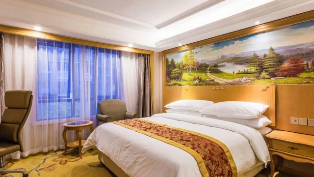 غرفة بزنس بسرير كوين، Vienna International Hotel (Shanghai New International Expo Center) 3/3