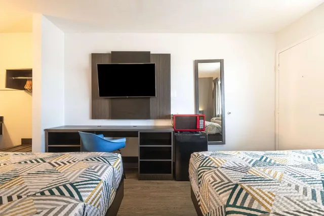 جناح ديلوكس بسرير كوين، Motel6 Rolling Meadows, IL - Chicago Northwest 6/10