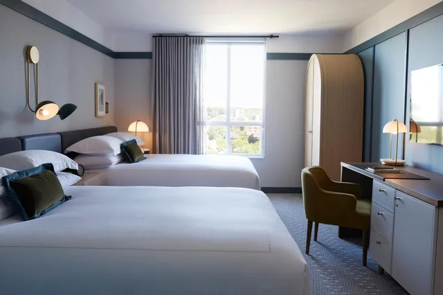 Room, 2 Queen Beds, Executive Level، Kimpton Saint George Hotel 1/9