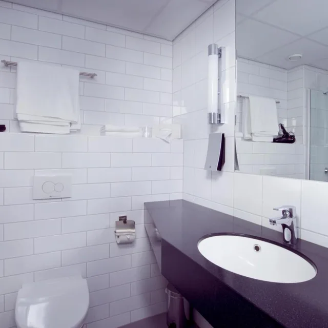 غرفة بسريرين منفصلين، Home Hotel With 4/6