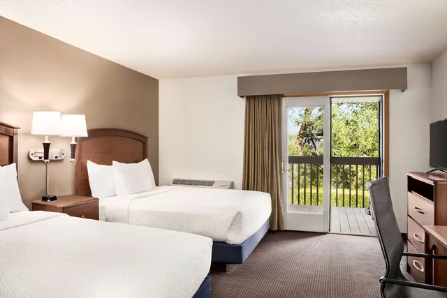 جناح بسريرين كوين، Americinn By Wyndham Baudette 4/8