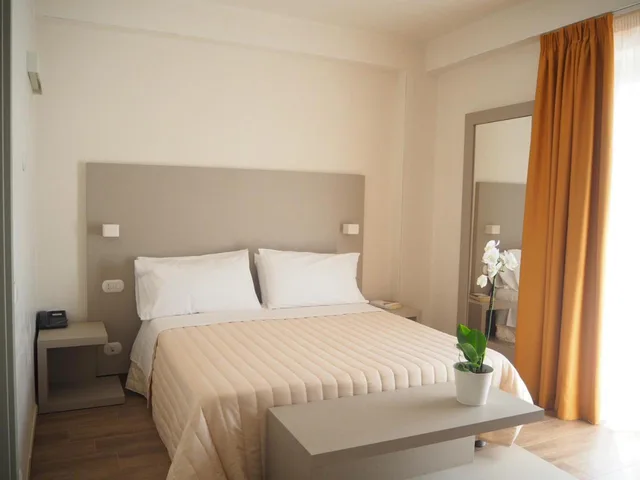غرفة بسرير مزدوج بشرفة، Oasiclub Hotel 10/10