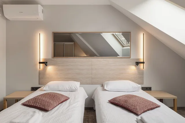 Renovated, King Bed، Ivolita Vilnius Hotel 4/9