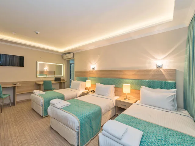 Room, Triple, 1 Double and 4 Single Beds، The Ottoman City Hotel 1/3
