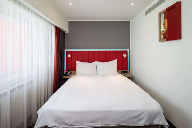 جناح جونيور بسرير كينج، Park Inn By Radisson Bucharest Hotel And Residence 1/1