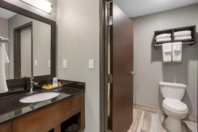 غرفة، Best Western Plus Columbia Inn 7/8