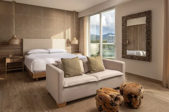 غرفة جونيور بسرير مزدوج، Santa Marta Marriott Resort Playa Dormida 3/5