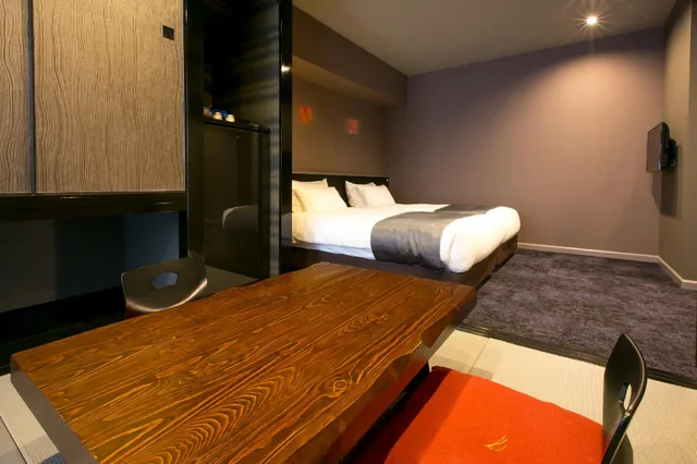 Deluxe, Twin Beds, Hotel Banister Kyoto 2/2