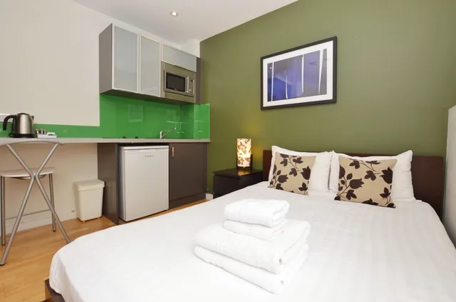استوديو صغير بسرير مزدوج في الطابق الأرضي، Princes Square Serviced Apartments 3/6