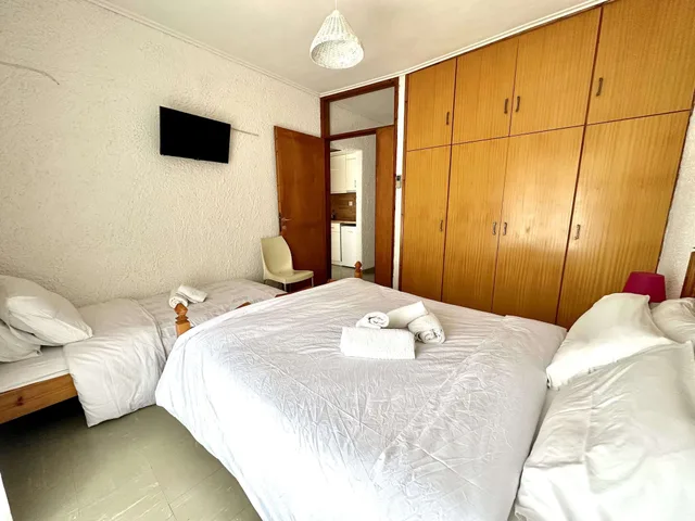 شقة كومفورت بسرير كوين وسريرين فرديين، Katerina Apartments 3/4