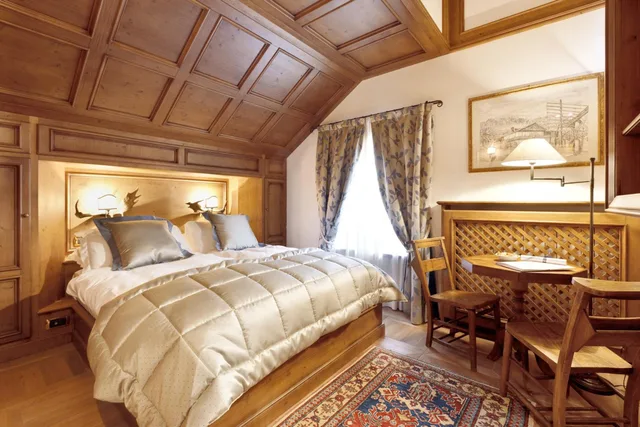 غرفة فاخرة بسرير مزدوج، Ambra Cortina Luxury Fashion Boutique Hotel 4/10