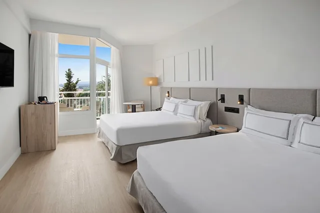 Grand, Suite, Twin Beds, Sea View, Melia Lloret De Mar 1/3