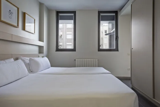 غرفة قياسية مفردة بسرير مزدوج، Aparthotel BCN Montjuic 1/5