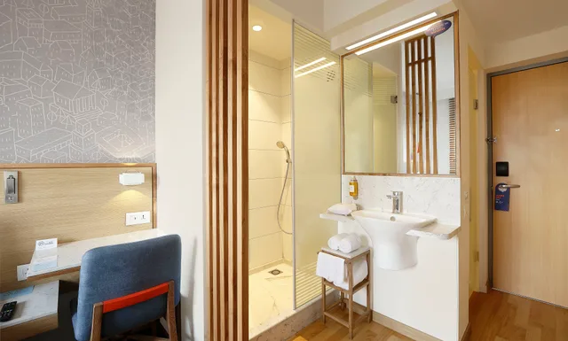 غرفة ديلوكس بسرير كوين، Holiday Inn Express Nashik Indira Nagar 3/4