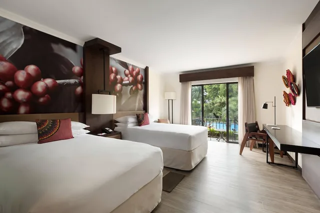 room, 2 double beds, pool access، Costa Rica Marriott Hotel Hacienda Belen 6/10