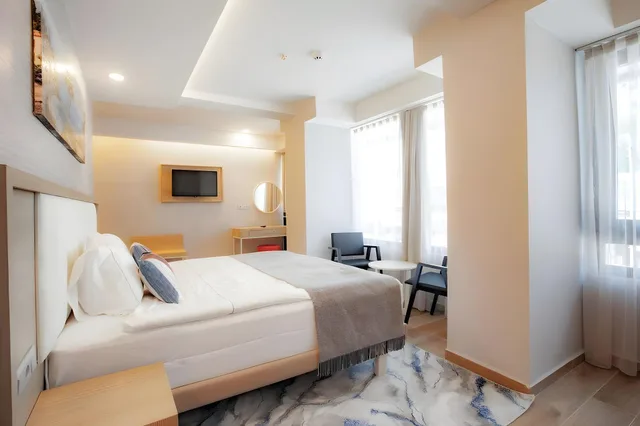 غرفة فاخرة بإطلالة على المدينة، Old Town Point Hotel & Spa Antalya 1/1